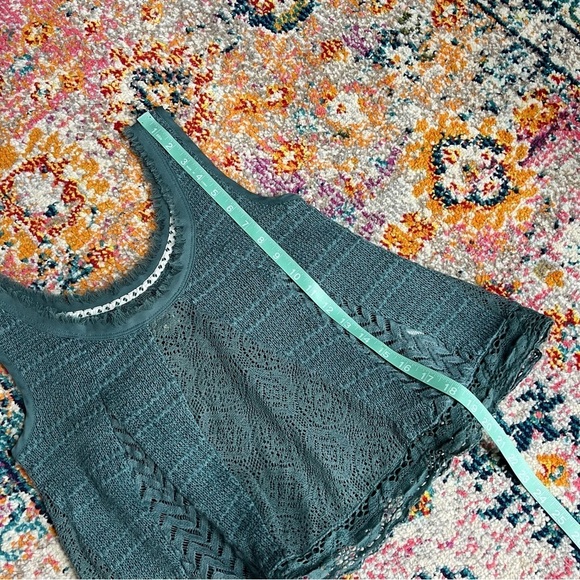 Meadow Rue Anthropologie Green Lace Boho Crochet Fray Tank Top knit Blouse Small - Picture 11 of 11